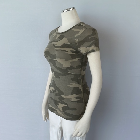 NWOT Athleta Organic Camo T Green Size X Small - Picture 6 of 11